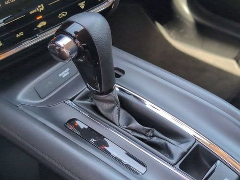 Used 2022 Honda HR-V EX image 15