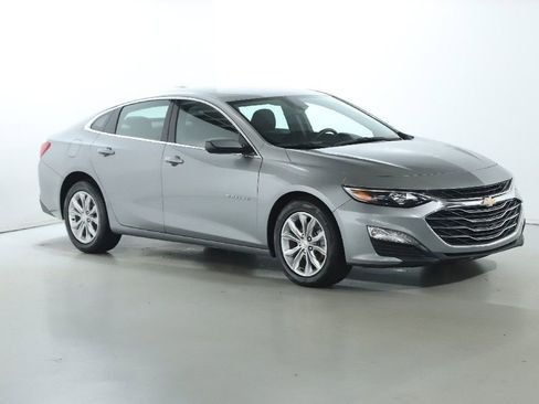 Used 2024 Chevrolet Malibu LT image 9