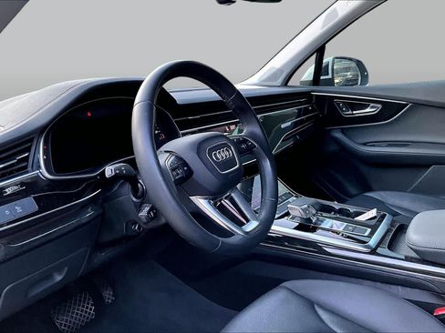 Used 2023 Audi Q7 3.0T Premium Plus AWD/4WD image 17
