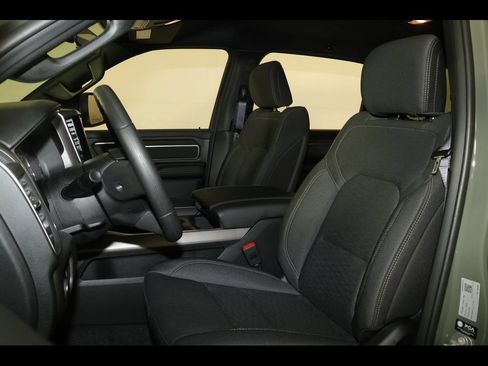 New 2026 RAM 1500 4x4 Crew Cab image 21