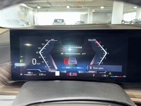 Used 2024 BMW X7 xDrive40i AWD/4WD image 13