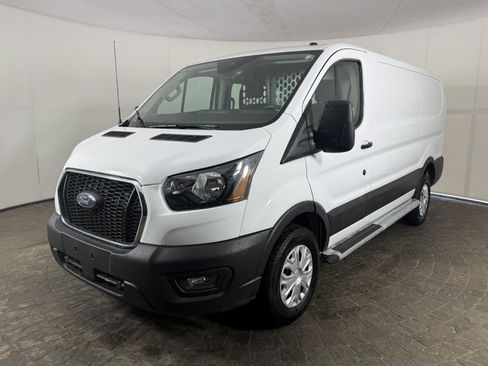 Used 2025 Ford Transit 250 Low Roof w/ Exterior Upgrade Package RWD image 3