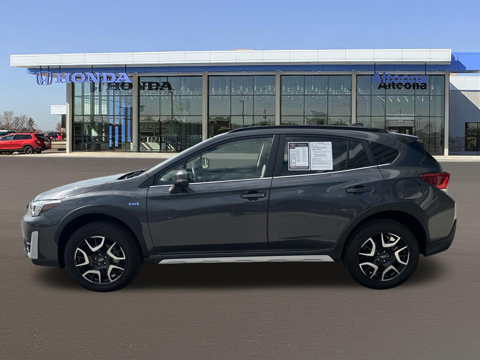 Used 2023 Subaru Crosstrek Hybrid AWD/4WD image 2