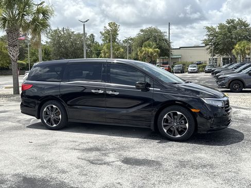 Certified 2023 Honda Odyssey Elite image 5
