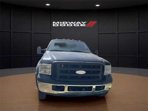 Used 2004 Ford F450 XL image 5