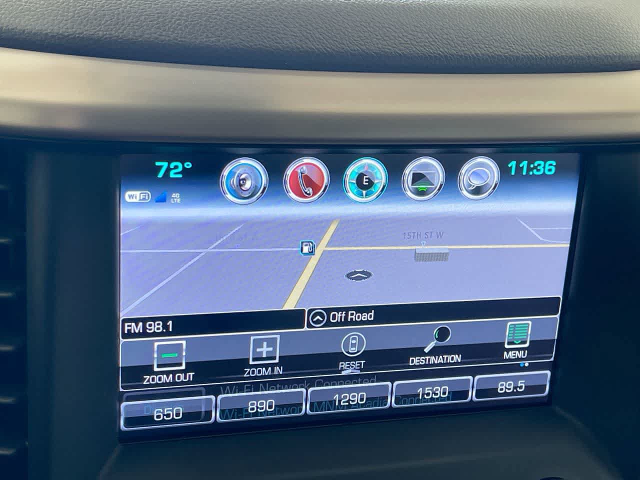 Used 2017 GMC Acadia Denali w/ Technology Package AWD/4WD image 18