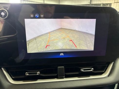 Used 2025 Chevrolet Equinox LT FWD image 29