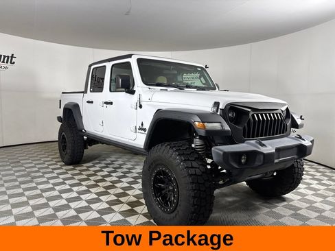 Used 2020 Jeep Gladiator Sport w/ Quick Order Package 24S AWD/4WD image 4