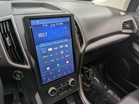 Used 2022 Ford Edge SEL w/ Convenience Package AWD/4WD image 13