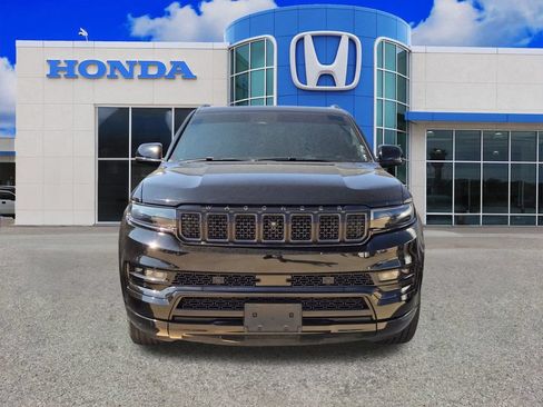 Used 2022 Jeep Grand Wagoneer Series II AWD/4WD image 25