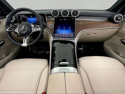 Certified 2024 Mercedes-Benz GLC 300 4MATIC image 7