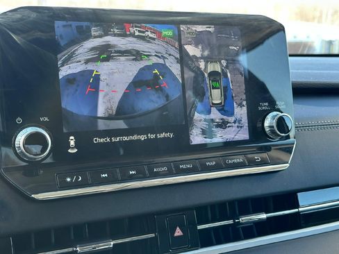 Used 2024 Mitsubishi Outlander SEL image 18