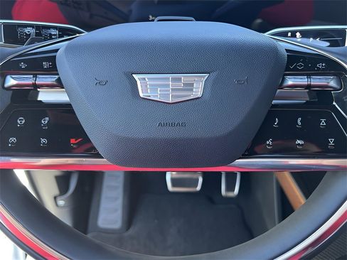 New 2026 Cadillac Vistiq Luxury image 20