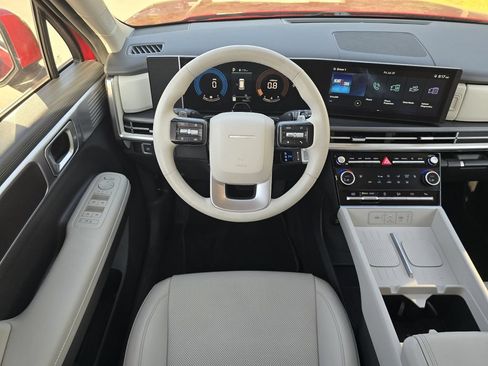 Used 2025 Hyundai Santa Fe SEL FWD image 14
