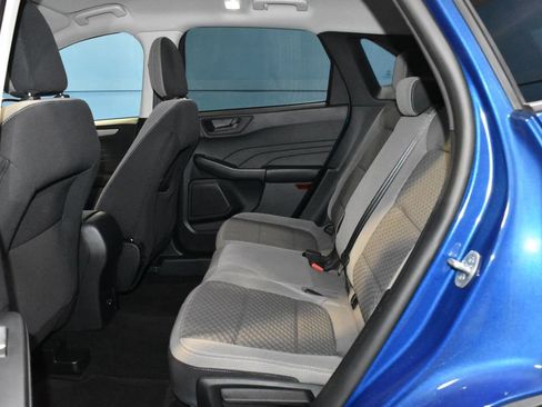 Used 2022 Ford Escape SE image 19