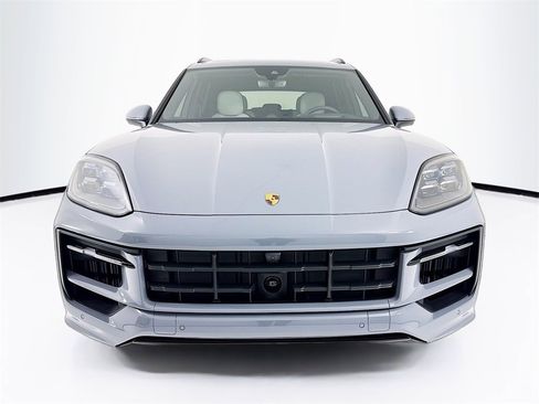 New 2026 Porsche Cayenne image 6