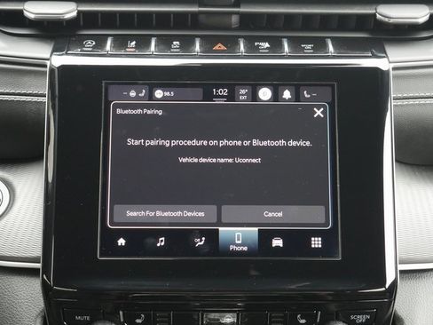 Used 2023 Jeep Grand Cherokee Altitude image 6