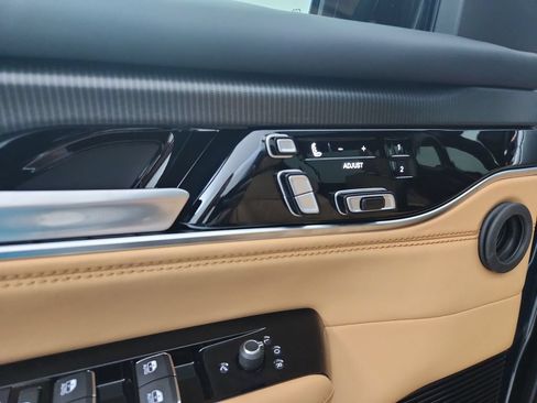 New 2026 Jeep Grand Wagoneer Summit AWD/4WD image 19