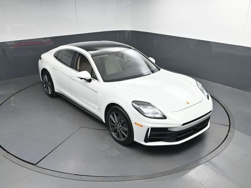 Certified 2026 Porsche Panamera image 39