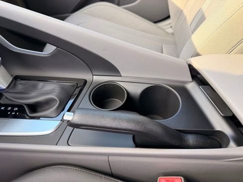 New 2026 Hyundai Elantra SE image 19