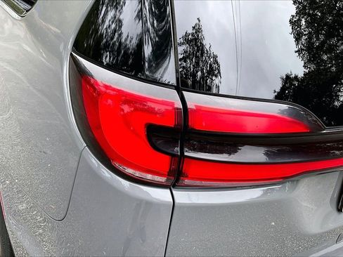 Used 2022 Chrysler Pacifica Touring-L image 20