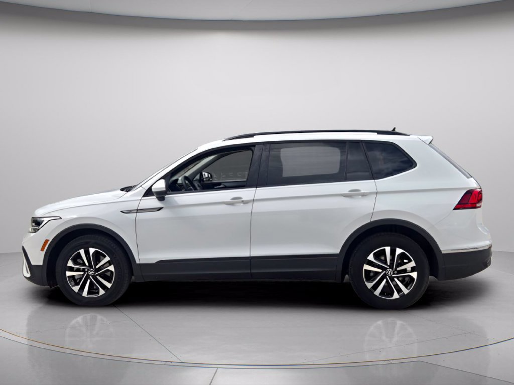 Certified 2024 Volkswagen Tiguan S FWD image 3