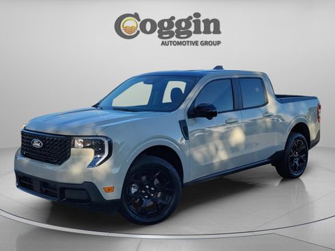 New 2025 Ford Maverick Lariat w/ Black Appearance Package image 1