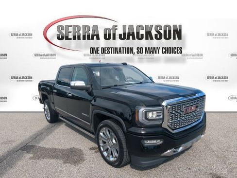 Used 2018 GMC Sierra 1500 Denali w/ Denali Ultimate Package AWD/4WD image 2