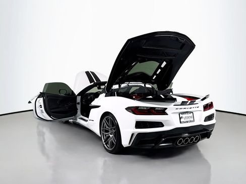 Used 2023 Chevrolet Corvette Z06 w/ Stealth Interior Trim Package RWD image 36