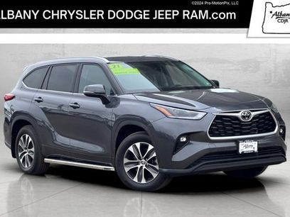 Used 2021 Toyota Highlander XLE