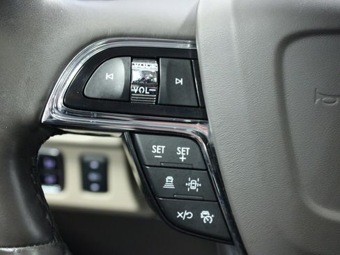 Used 2024 Lincoln Navigator Reserve AWD/4WD image 21
