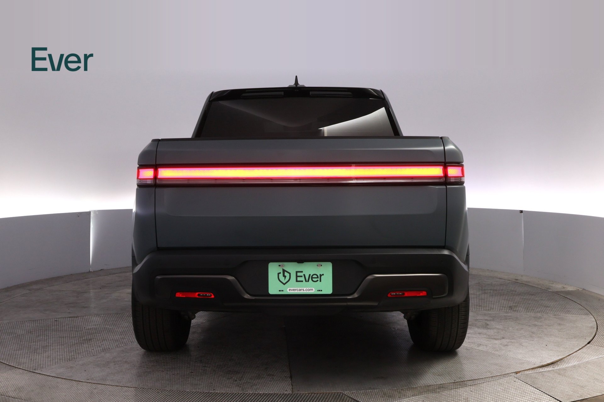 Used 2025 Rivian R1T Premium Tri AWD/4WD image 15