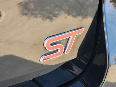 Used 2021 Ford Explorer ST w/ Equipment Group 401A image 12