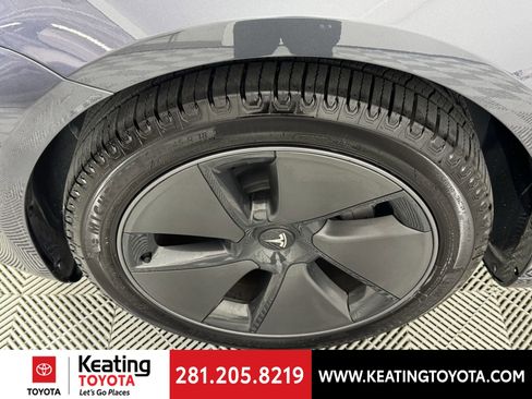 Used 2023 Tesla Model 3 Standard Range image 25