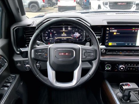 Used 2023 GMC Sierra 1500 SLT w/ SLT Convenience Package image 5