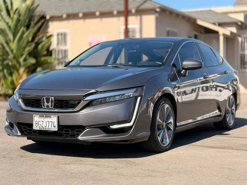 Used 2018 Honda Clarity Plug-In Hybrid image 5