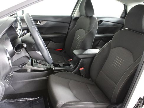 Used 2019 Kia Forte S w/ S Premium Package image 18