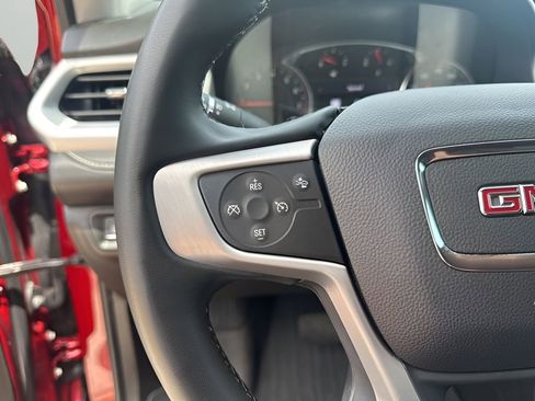 Used 2023 GMC Acadia SLT w/ Elevation Edition image 30