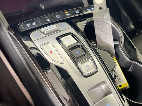 Used 2022 Hyundai Tucson Limited image 17