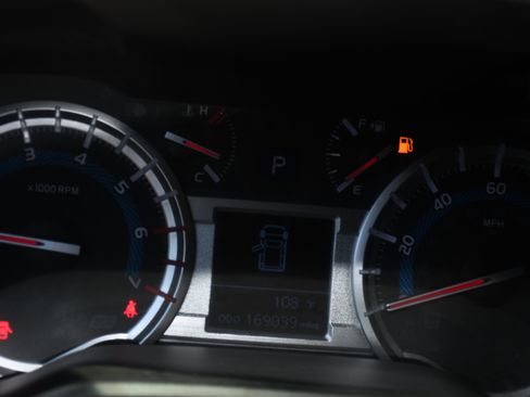 Used 2017 Toyota 4Runner SR5 Premium RWD image 14