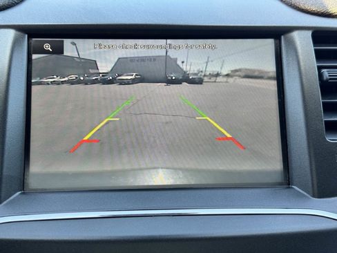 Used 2015 Lincoln MKS FWD image 46