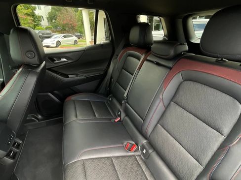 Used 2025 Chevrolet Equinox RS w/ Safety and Technology Package FWD image 24