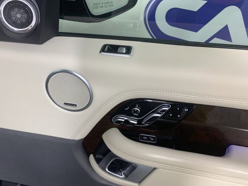 Used 2020 Land Rover Range Rover Long Wheelbase HSE image 41