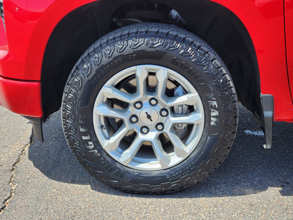 Used 2022 Chevrolet Silverado 1500 RST AWD/4WD image 9
