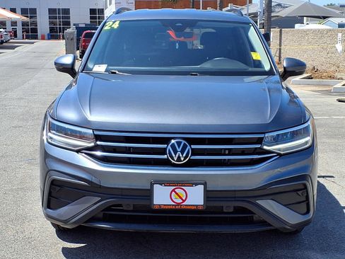 Used 2024 Volkswagen Tiguan S FWD image 2