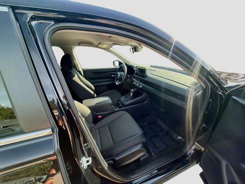 Certified 2026 Honda CR-V LX image 31