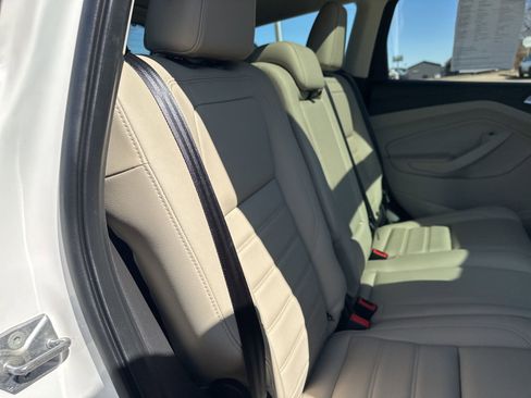 Used 2019 Ford Escape SEL image 30