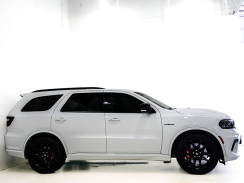 Used 2023 Dodge Durango R/T w/ Tow 'N Go Package AWD/4WD image 5
