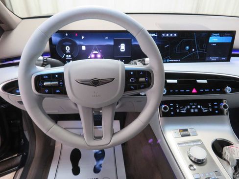 New 2026 Genesis GV70 2.5T Advanced AWD/4WD image 13