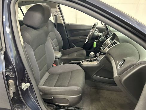 Used 2014 Chevrolet Cruze LT w/ All-Star Edition FWD image 23